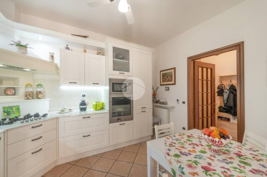 appartamento in vendita a Cavaion Veronese