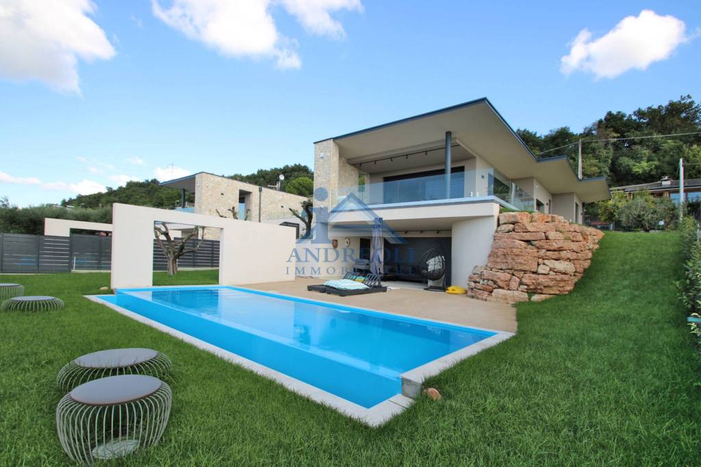 casa indipendente in vendita a Cavaion Veronese