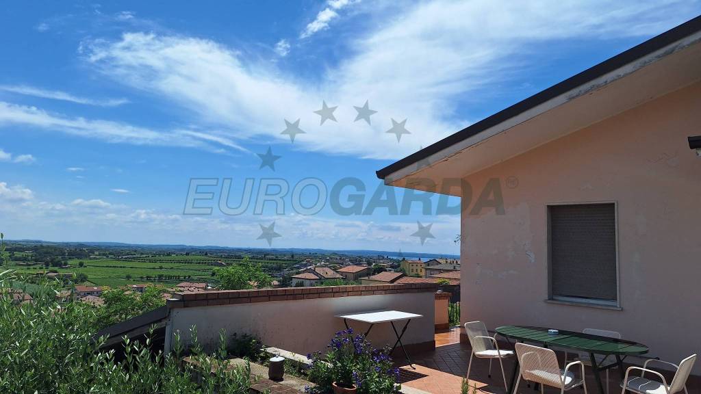 casa indipendente in vendita a Cavaion Veronese