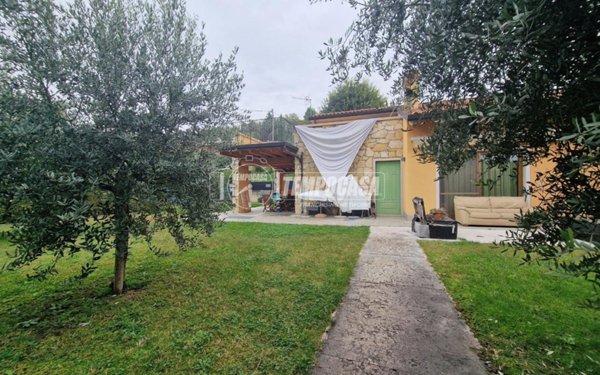 casa indipendente in vendita a Cavaion Veronese