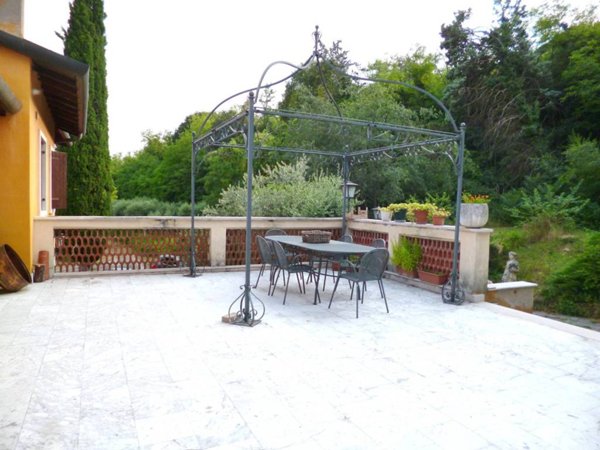 casa indipendente in vendita a Cavaion Veronese