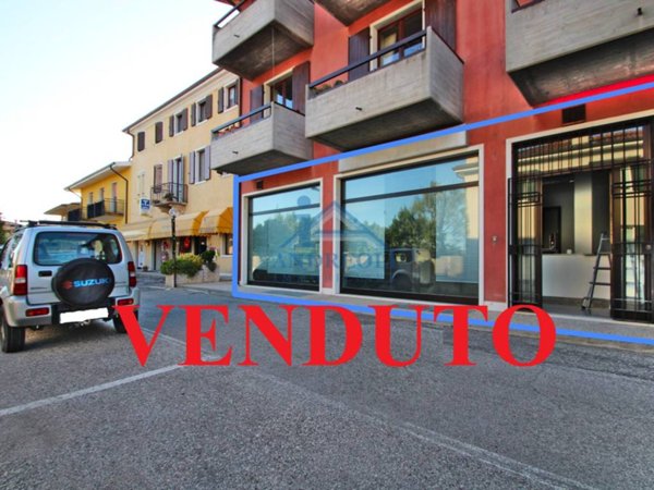 negozio in vendita a Cavaion Veronese