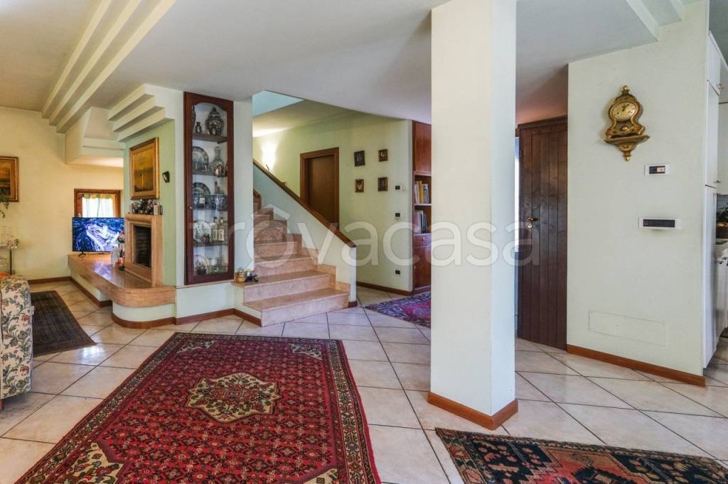 casa indipendente in vendita a Cavaion Veronese