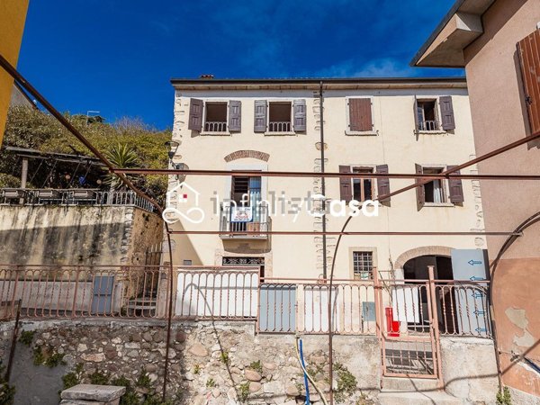 casale in vendita a Cavaion Veronese