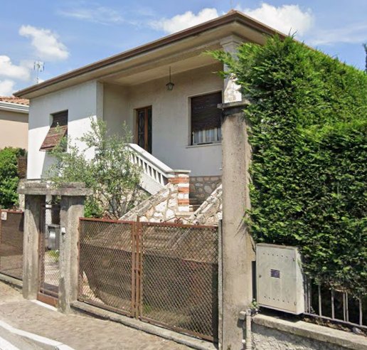 casa indipendente in vendita a Cavaion Veronese