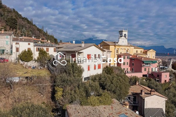 casa indipendente in vendita a Cavaion Veronese