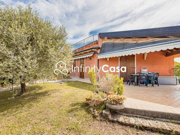 casa indipendente in vendita a Cavaion Veronese