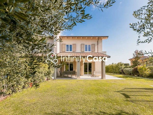 casa indipendente in vendita a Cavaion Veronese