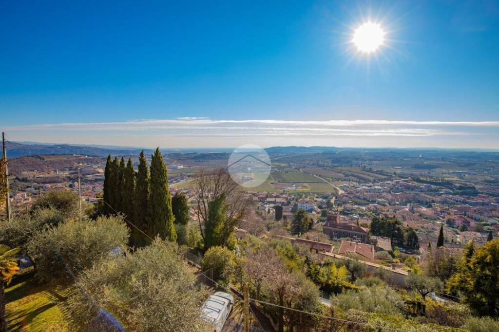 casa indipendente in vendita a Cavaion Veronese