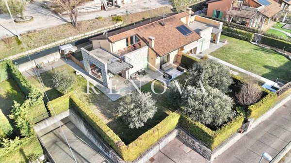 casa indipendente in vendita a Cavaion Veronese