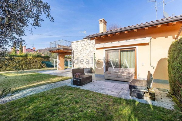 casa indipendente in vendita a Cavaion Veronese