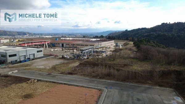 terreno edificabile in vendita a Cavaion Veronese