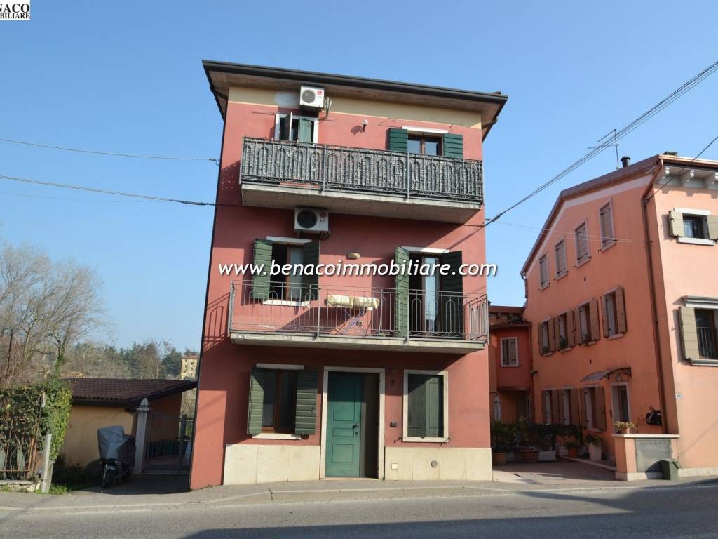 appartamento in vendita a Cavaion Veronese in zona Sega