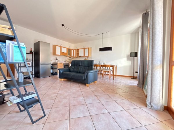 appartamento in vendita a Cavaion Veronese