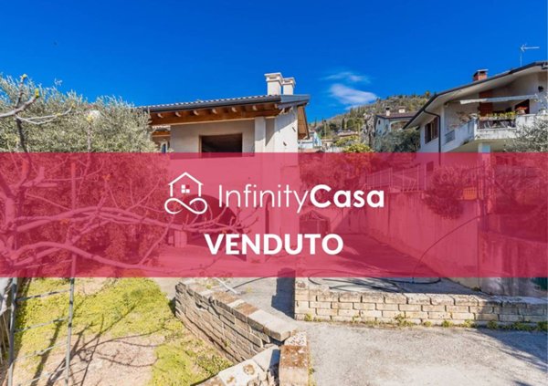 casa indipendente in vendita a Cavaion Veronese