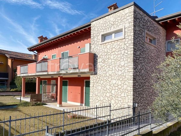 appartamento in vendita a Cavaion Veronese
