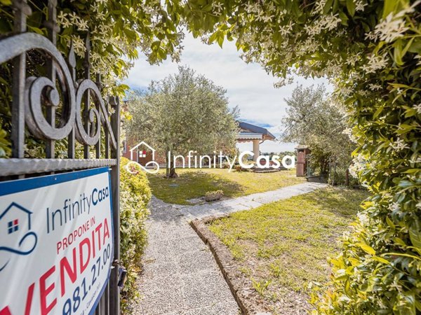 casa indipendente in vendita a Cavaion Veronese