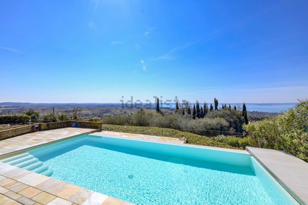 casa indipendente in vendita a Cavaion Veronese