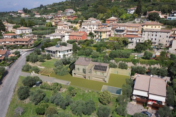 casa indipendente in vendita a Cavaion Veronese