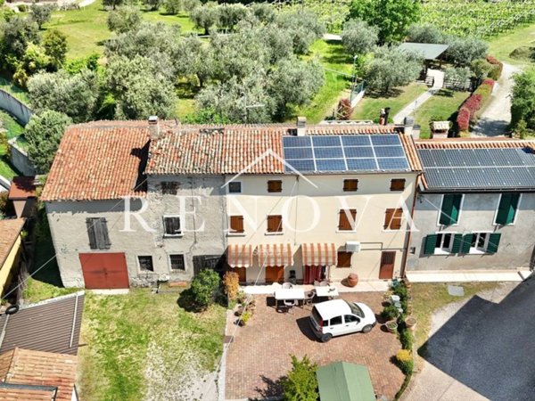 casa indipendente in vendita a Cavaion Veronese