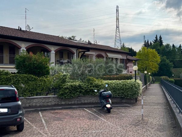 appartamento in vendita a Cavaion Veronese