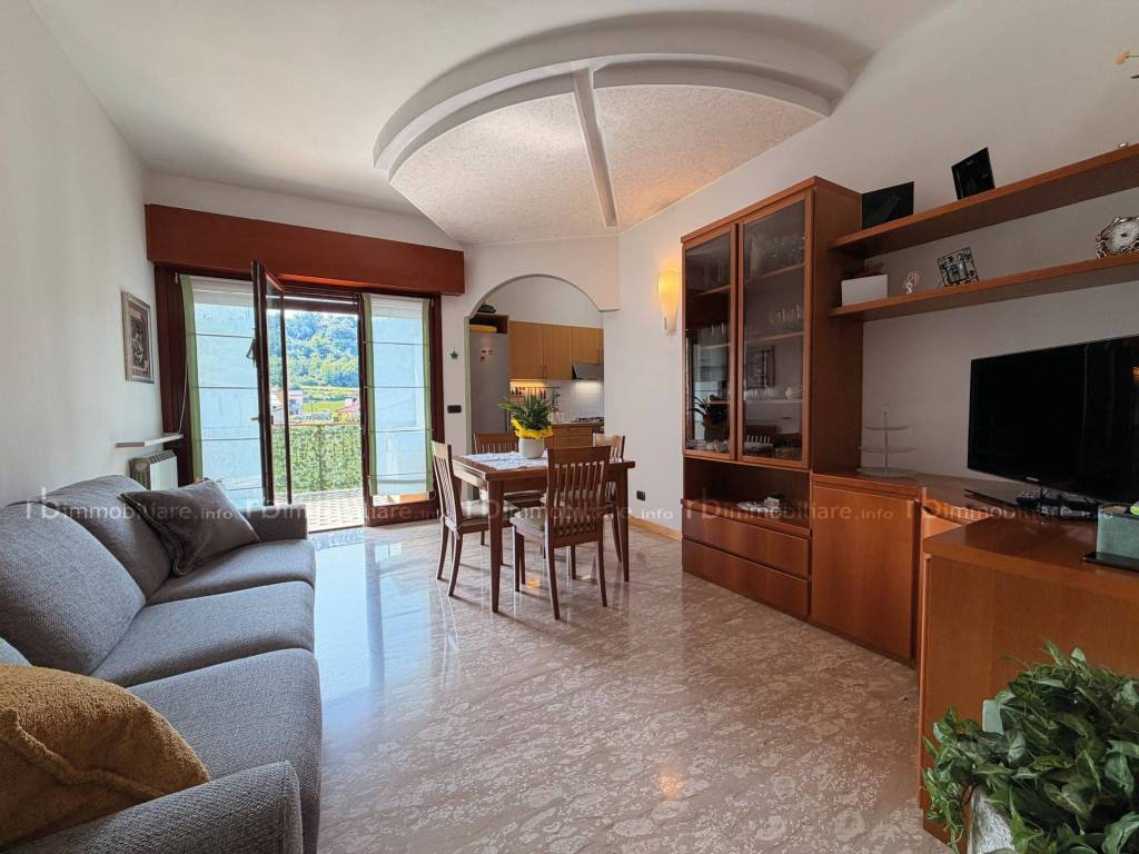 appartamento in vendita a Cavaion Veronese in zona Sega