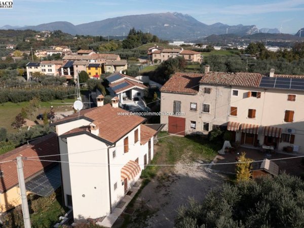 casa indipendente in vendita a Cavaion Veronese