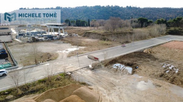 terreno edificabile in vendita a Cavaion Veronese
