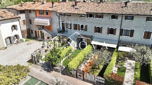 casa indipendente in vendita a Cavaion Veronese
