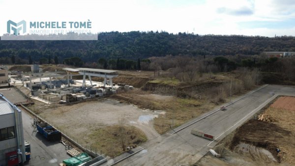 terreno in vendita a Cavaion Veronese