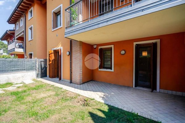 appartamento in vendita a Cavaion Veronese in zona Sega