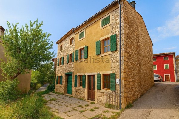 casale in vendita a Cazzano di Tramigna