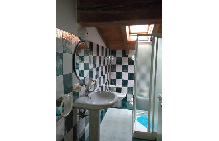 casa indipendente in vendita a Cazzano di Tramigna in zona Campiano