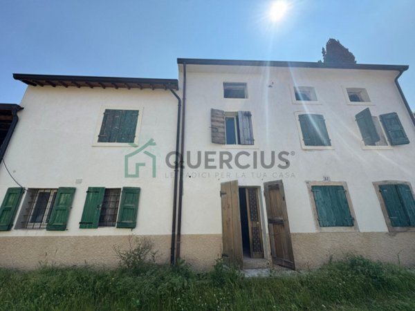 casa indipendente in vendita a Cazzano di Tramigna in zona Campiano