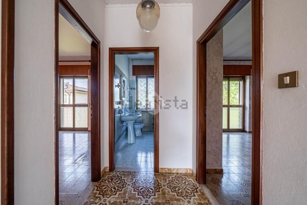 casa indipendente in vendita a Cazzano di Tramigna