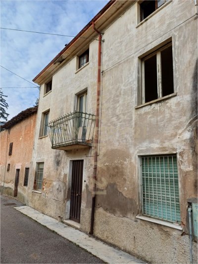 appartamento in vendita a Cazzano di Tramigna