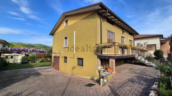 casa indipendente in vendita a Cazzano di Tramigna in zona Costeggiola