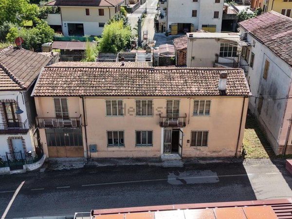 casa indipendente in vendita a Cazzano di Tramigna