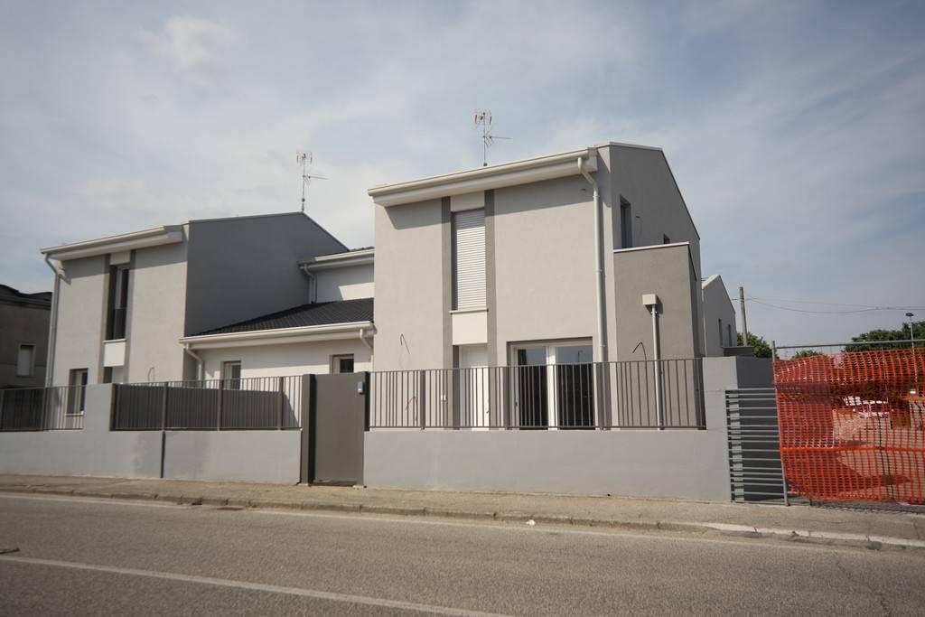 casa indipendente in vendita a Cerea