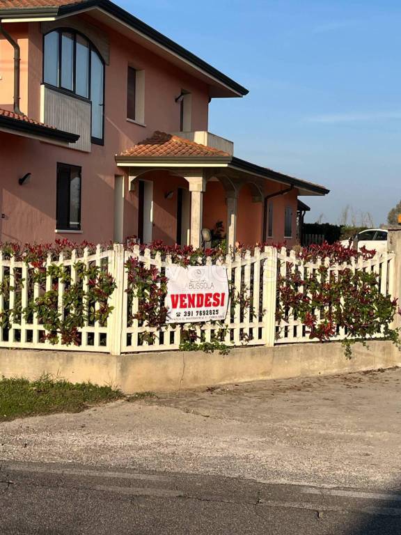 casa indipendente in vendita a Cerea