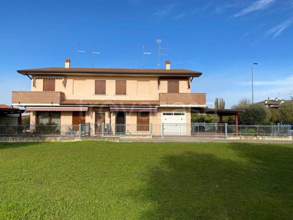 casa indipendente in vendita a Cerea