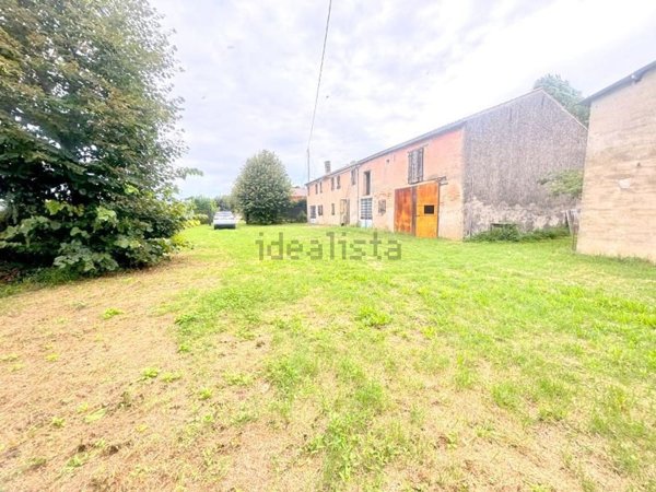 terreno edificabile in vendita a Cerea in zona Asparetto
