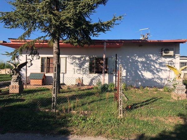 casa indipendente in vendita a Cerea