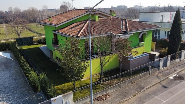 casa indipendente in vendita a Cerea