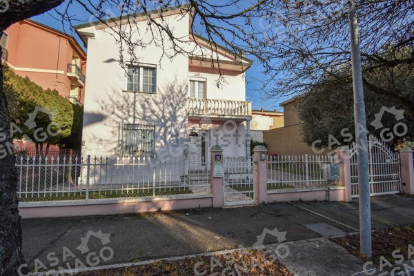 casa indipendente in vendita a Cerea