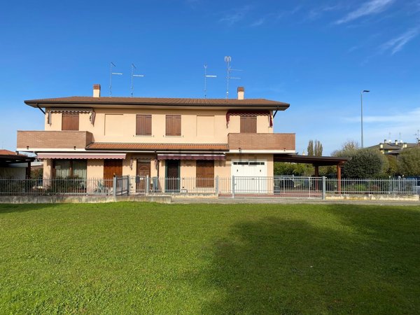 casa indipendente in vendita a Cerea