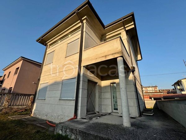 casa indipendente in vendita a Cerea