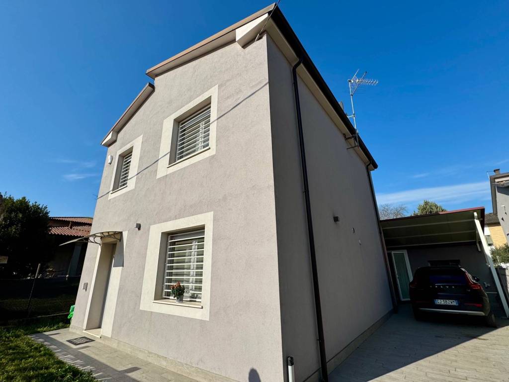 casa indipendente in vendita a Cerea