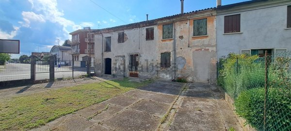 casa indipendente in vendita a Cerea