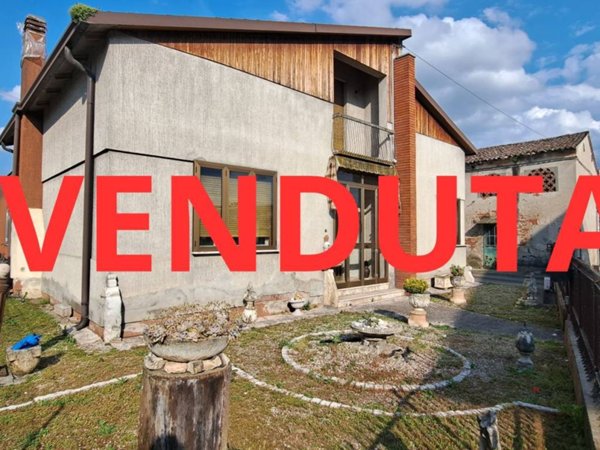 casa indipendente in vendita a Cerea